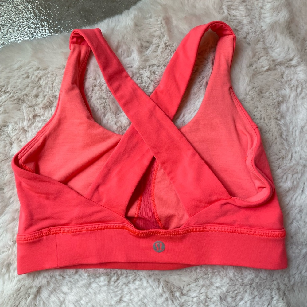 Lululemon coral sports bra